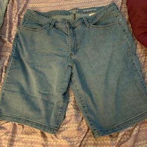 Heritage Collection Cutoff Bermuda Short